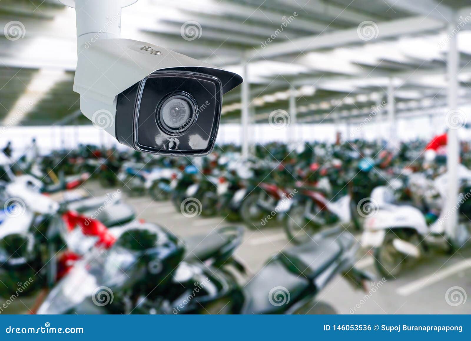 Las Cámaras De Seguridad Son Cámaras CCTV De Circuito Cerrado Que Transmiten Una Señal De Vídeo Y Audio Una Cámara Foto de archivo - Imagen de industria, proteja: 146053536