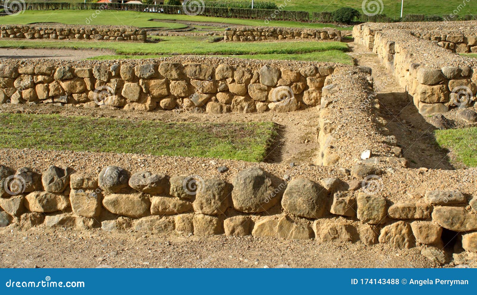 dolor la carretera montar Las Paredes De Piedra En Las Ruinas De Ingapirca Foto de archivo - Imagen de piedra, antiguo: 174143488 dolor la carretera montar Las Paredes De Piedra En Las Ruinas De Ingapirca Foto de archivo - Imagen de piedra, antiguo: 174143488