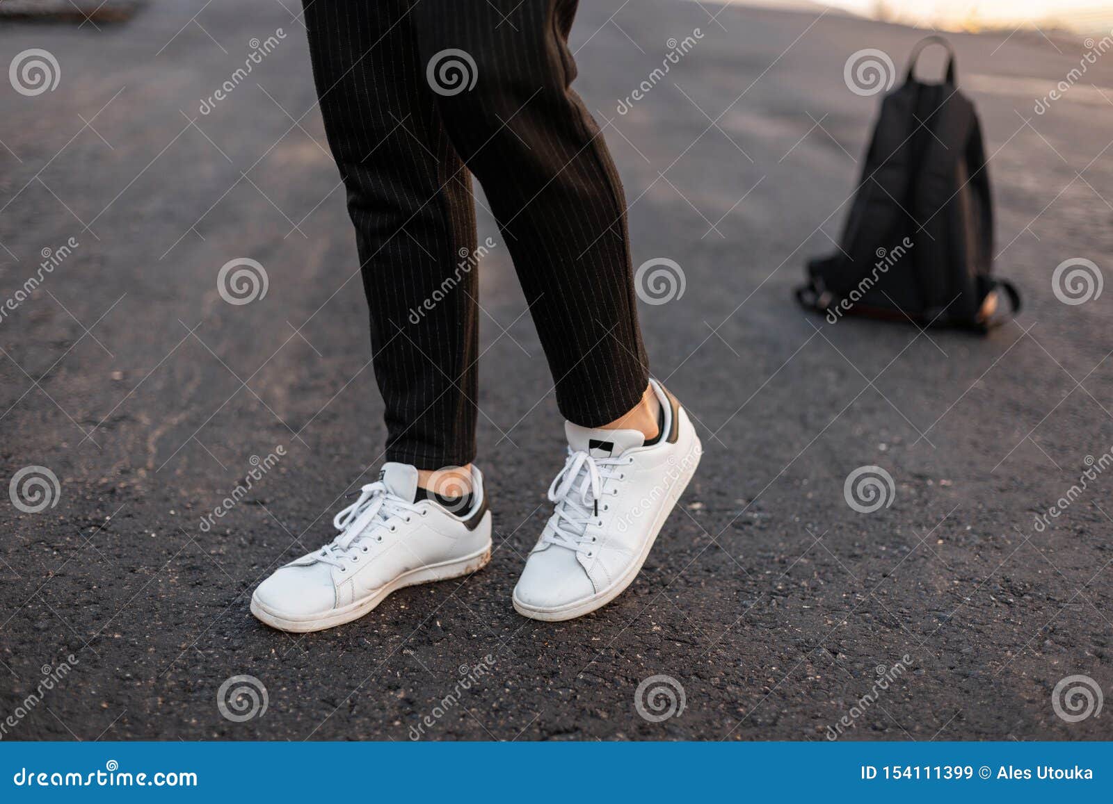 Moda casual para mujer calzado deportivo para mujer piernas delgadas  femeninas en jeans y zapatillas de deporte casuales con estilo blancas  zapatos cómodos de verano para mujer