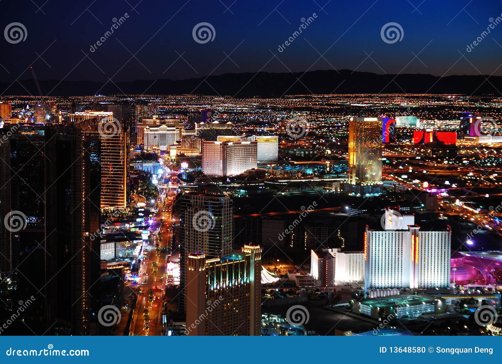 Las Vegas Skyline Night Images – Browse 2,470 Stock Photos, Vectors, and  Video