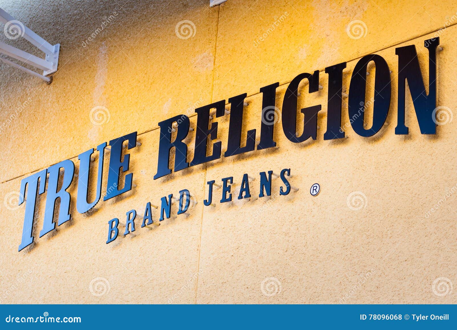 True Religion Affiliate Program: Everything You Need to Know (2023)