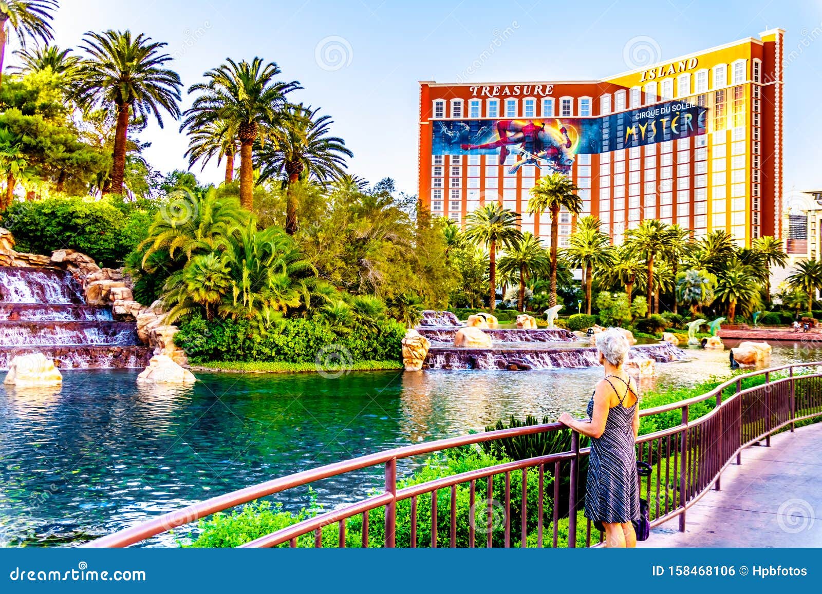 The Lake And Waterfalls At The Mirage Resort And Casino On