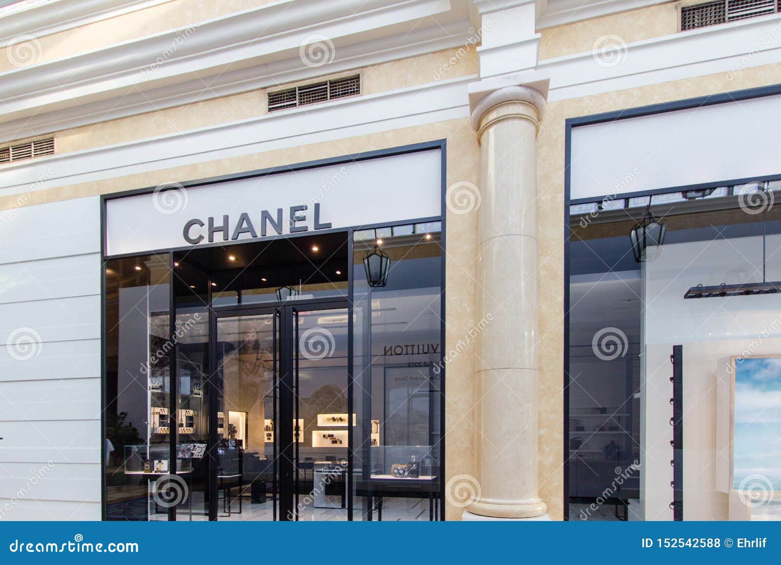 8,099 Chanel Storefront Stock Photos, High-Res Pictures, and