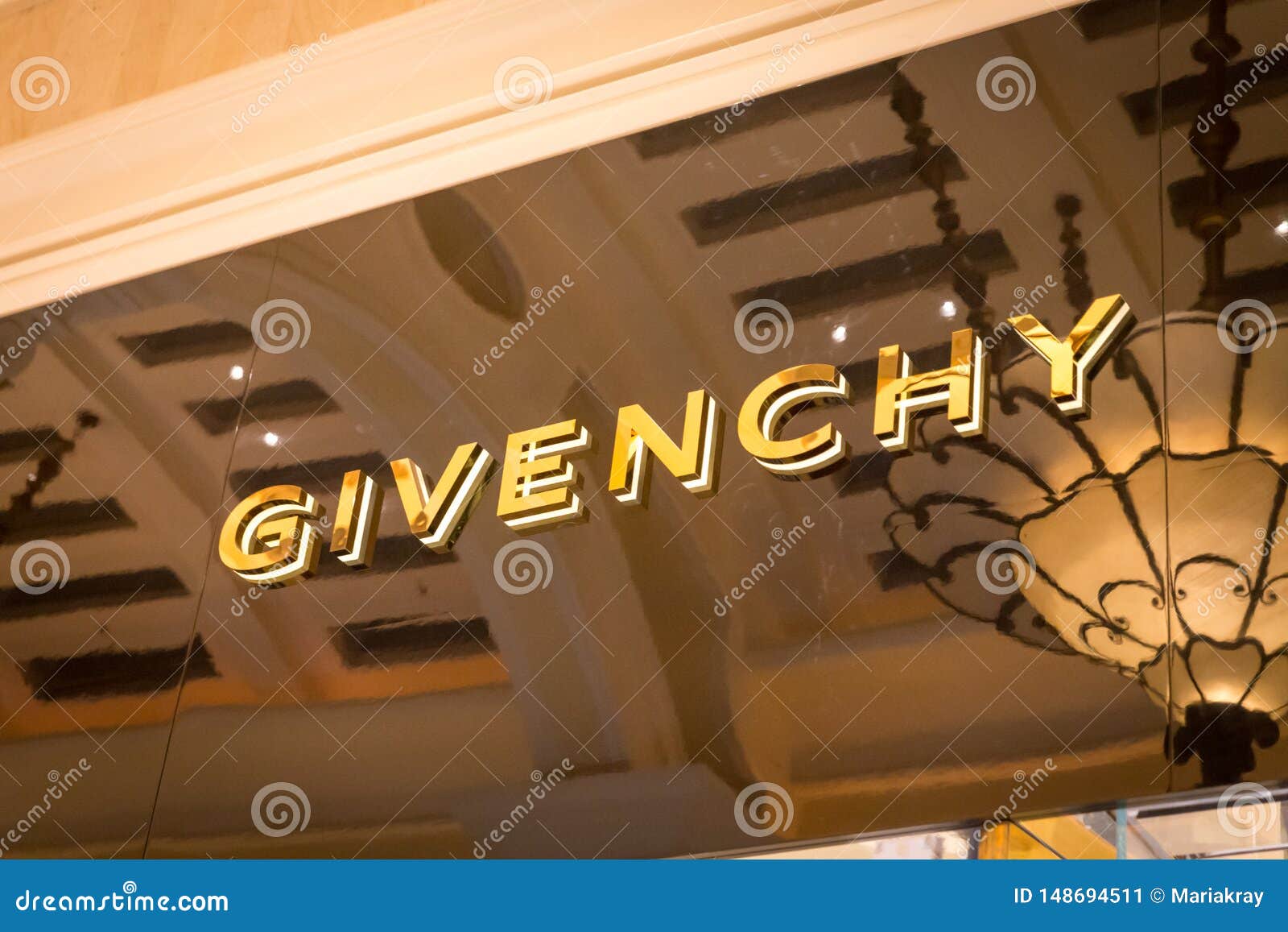 LAS VEGAS, NEVADA, USA - 13 MAY, 2019: Givenchy Store in Wynn Hotel in Las  Vegas. French Luxury Fashion and Perfume Editorial Photo - Image of  commercial, entrance: 148694511