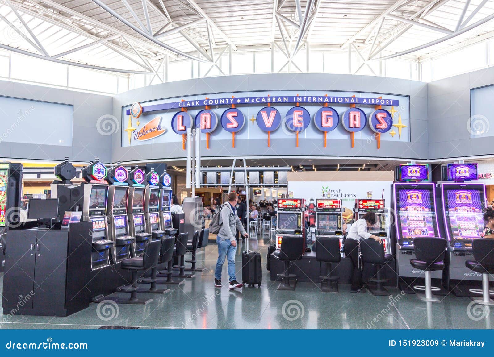 slot machines in las vegas airport