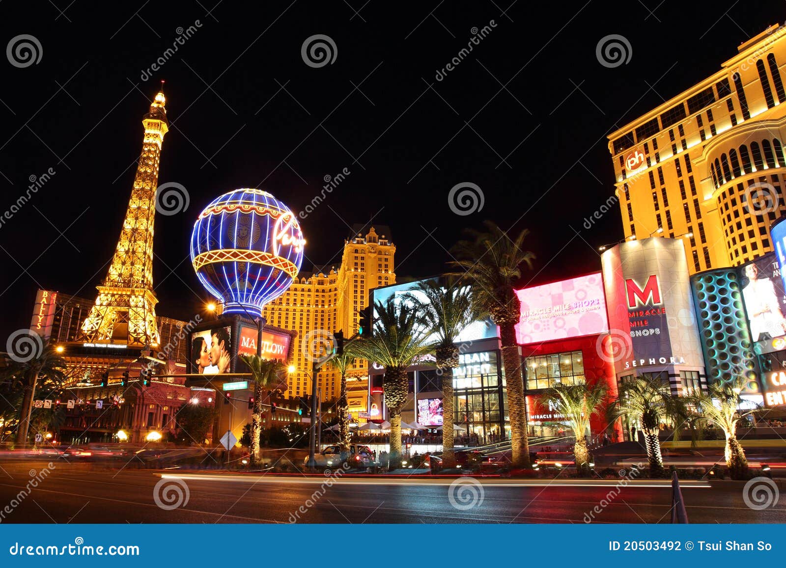 Las Vegas city at night editorial stock image. Image of boulevard -  122619509