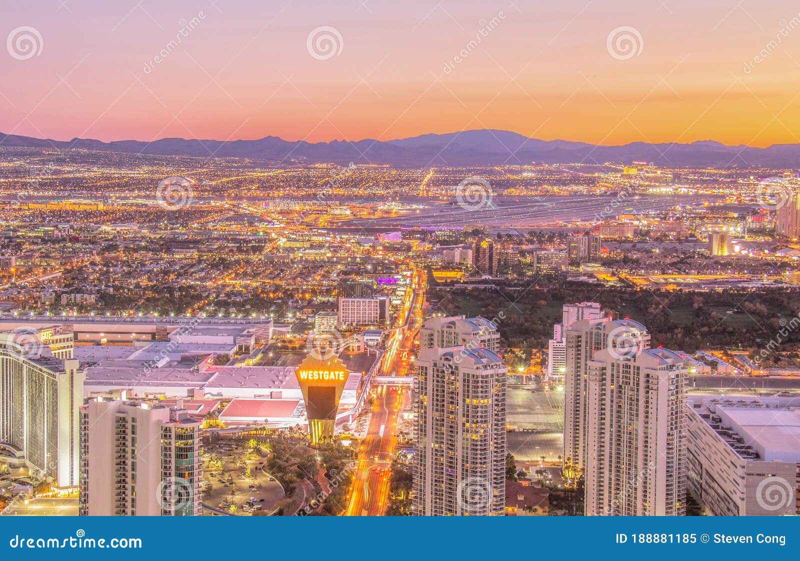 Las Vegas Valley during Sunset Editorial Image - Image of evening, clear:  188881185