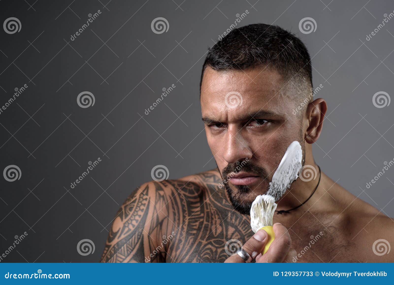 Latin Man Shaving. Beard Styling Cut. Ideas about Barbershop and ...