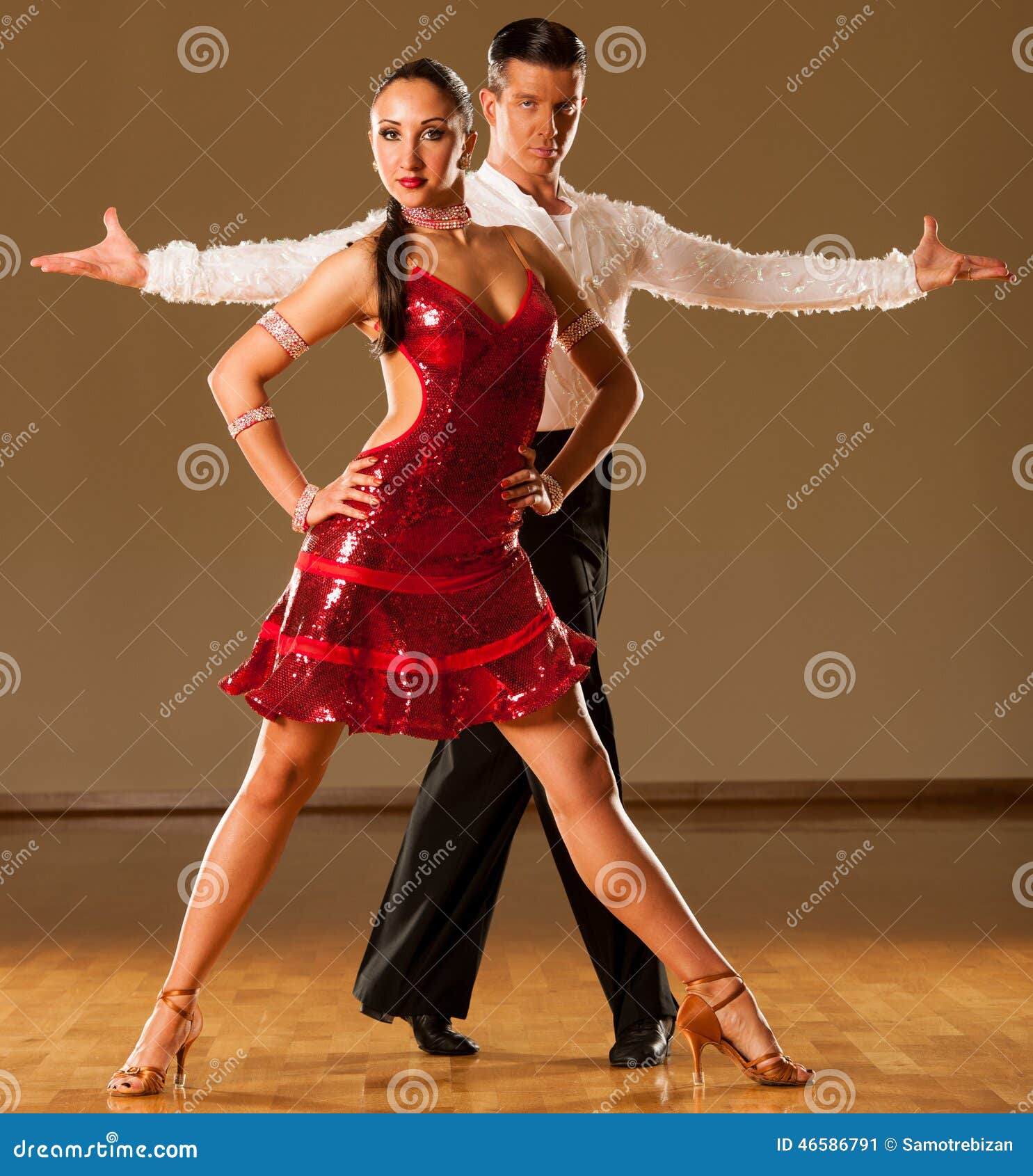 Latino Dance Couple In Action - Dancing Wild Samba Stock Photo - Image