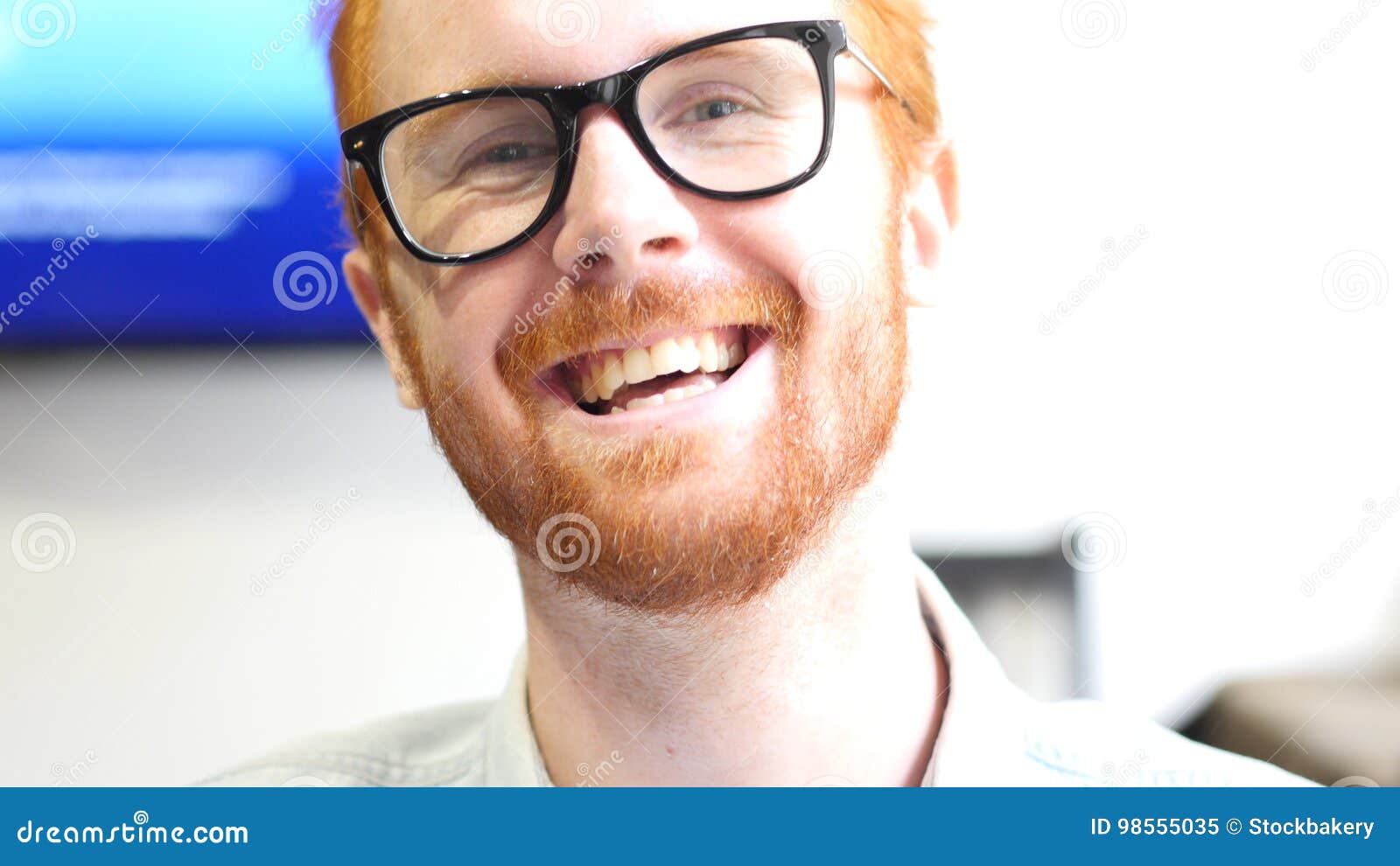 laughing on joke funny