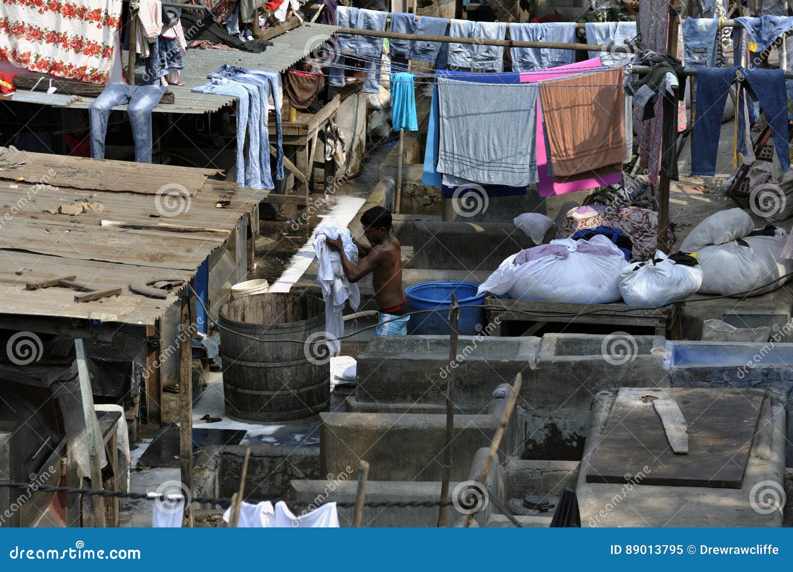The laundry of Mumbai editorial image. Image of ladder 89013795