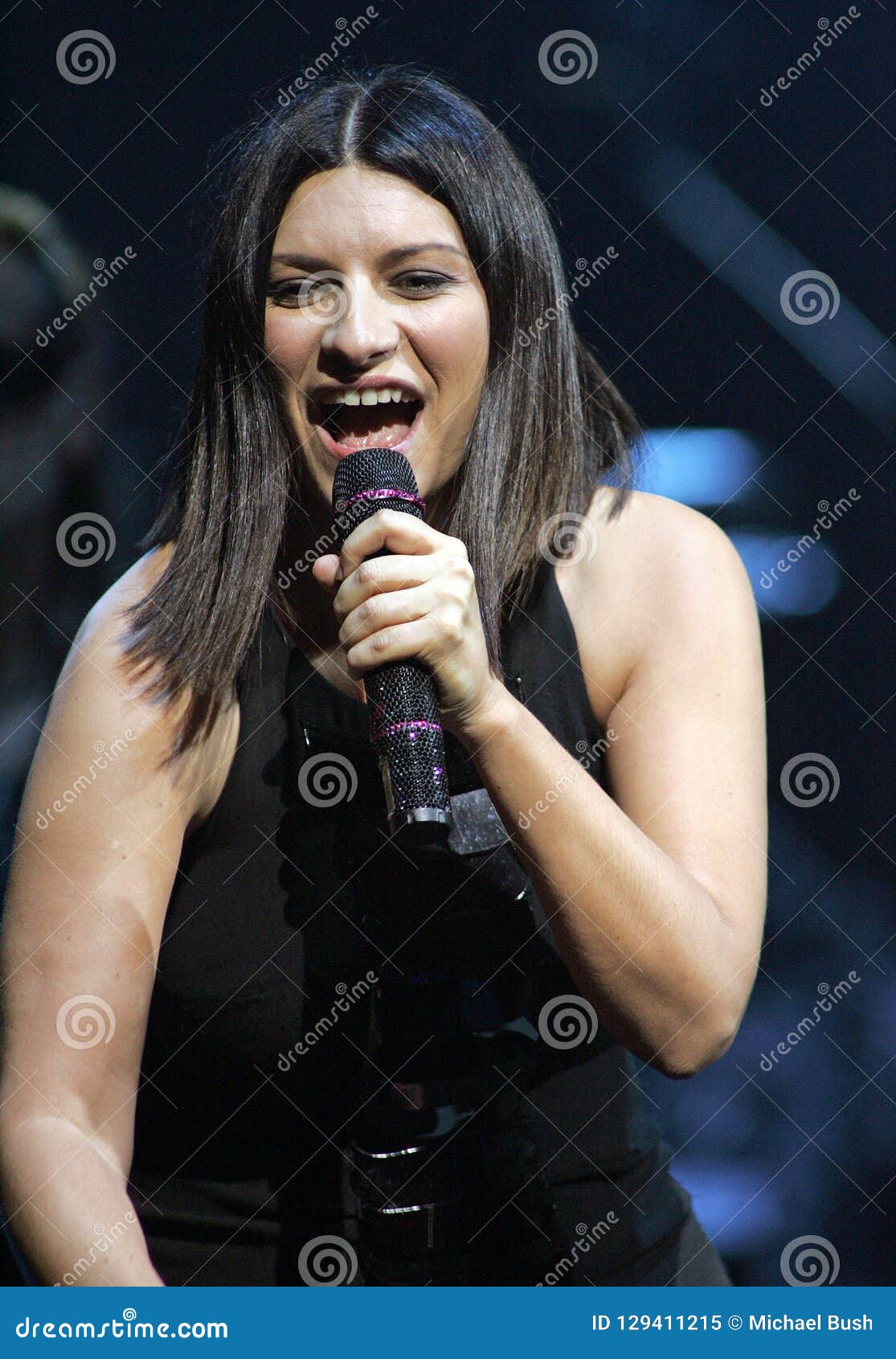 Laura Pausini Performs in Concert Editorial Image - Image of october ...