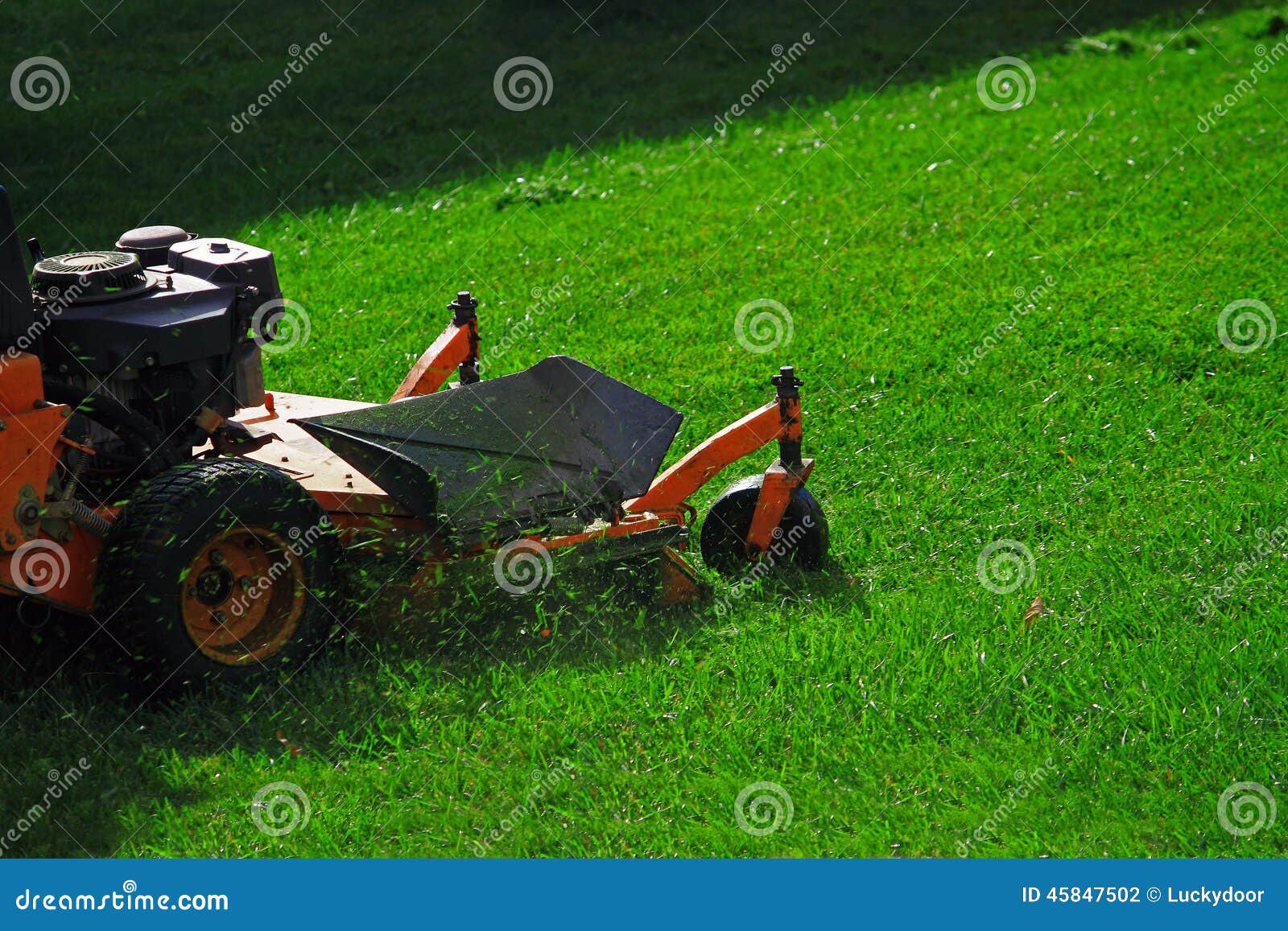 commercial lawn mower