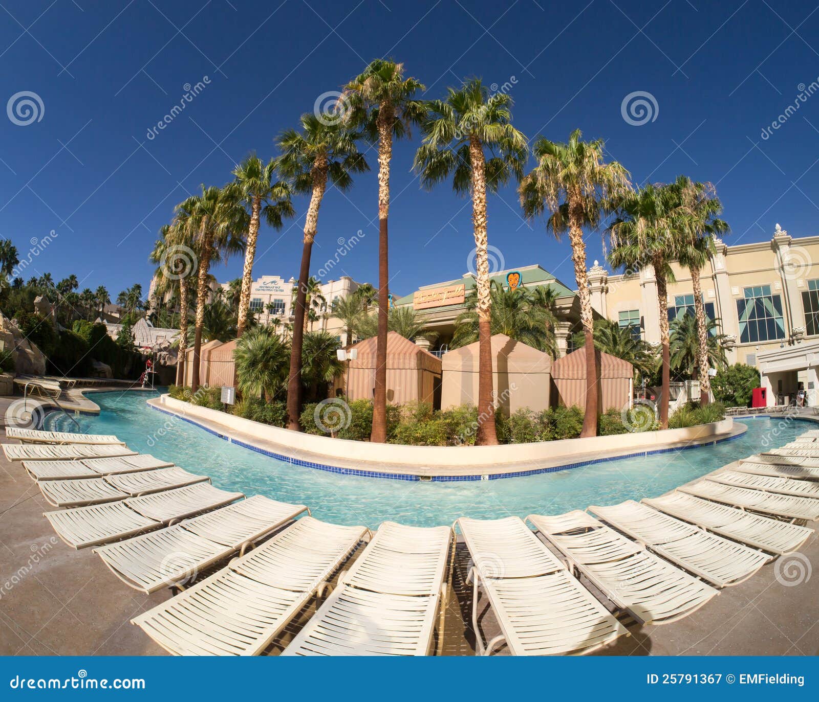 Lazy River at Mandalay Bay Hotel and Casino Resort Editorial Photography -  Image of vegas, travel: 25791367