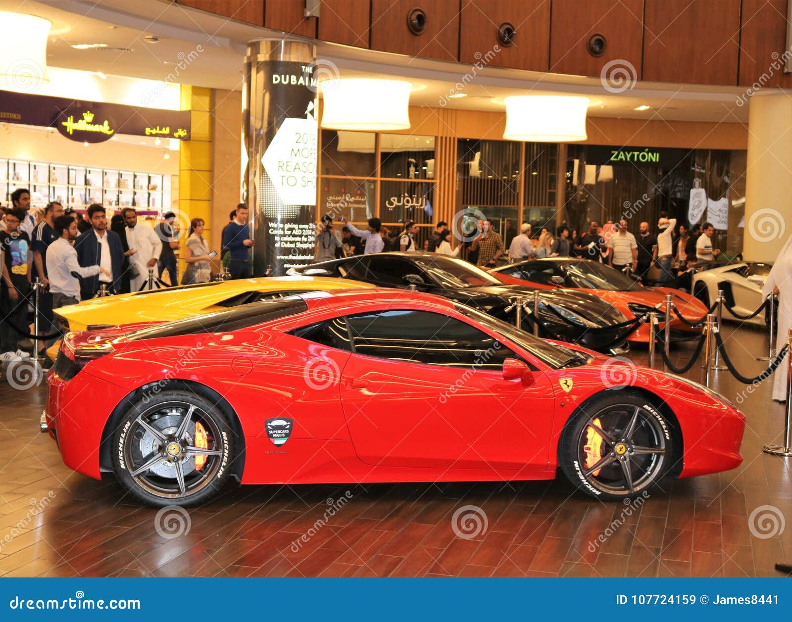 Le Automobili Esotiche Di Lusso Da Vendere Immagine Stock Editoriale