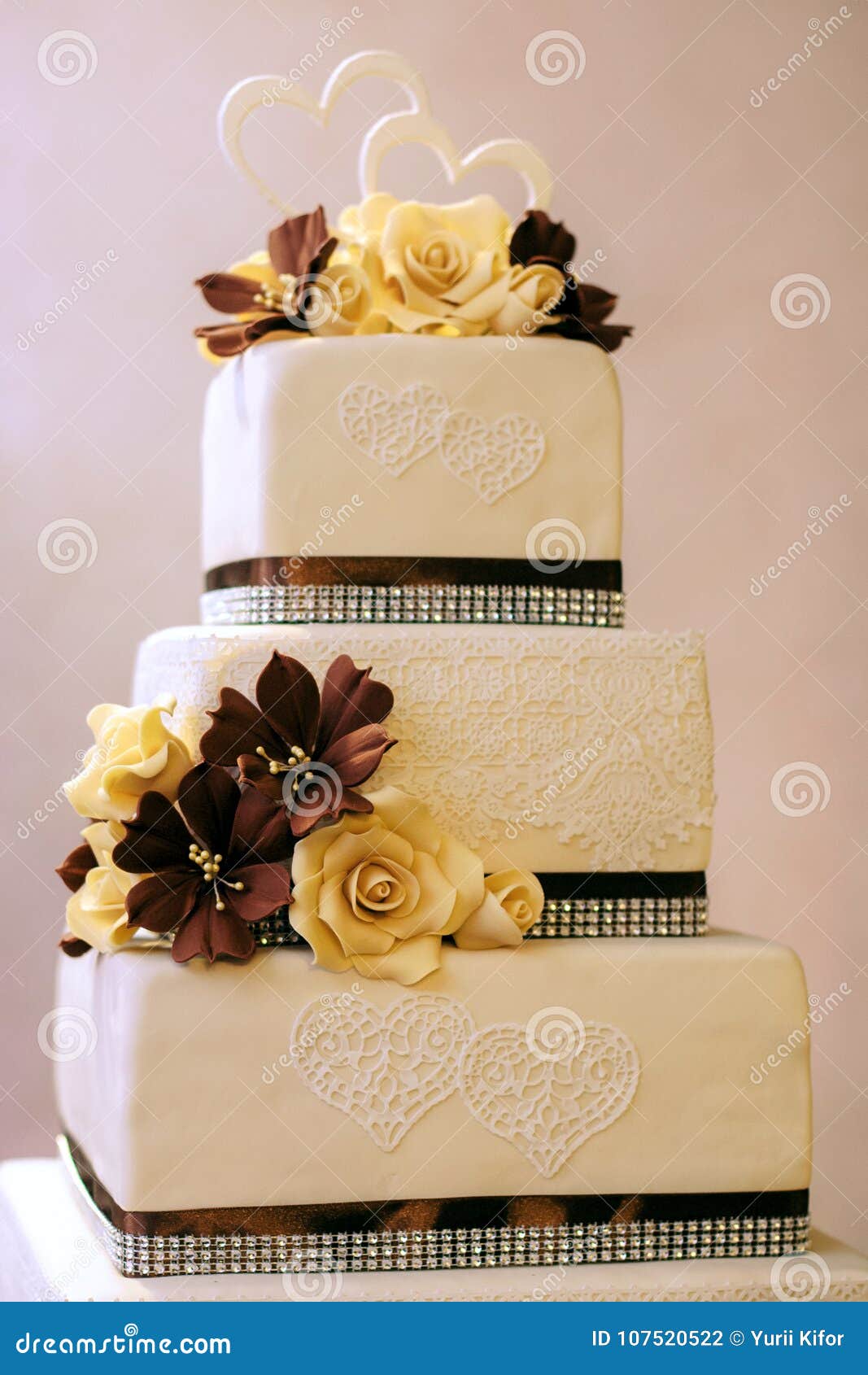 Le Gateau Le Plus Beau Et Le Plus Delicieux Mariage Anniversaire Poule Partie Photo Stock Image Du Mariage Anniversaire Le Gateau Le Plus Beau Et Le Plus Delicieux Mariage Anniversaire Poule Partie Photo Stock Image Du Mariage Anniversaire