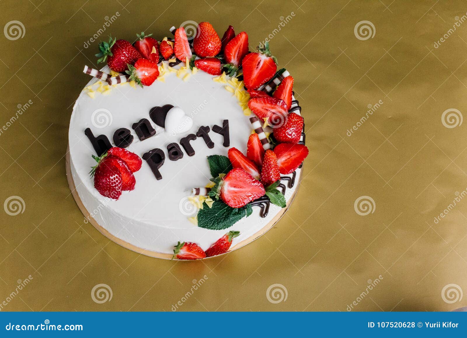 Le Gateau Le Plus Beau Et Le Plus Delicieux Mariage Anniversaire Poule Partie Photo Stock Image Du Delicieux Gateau