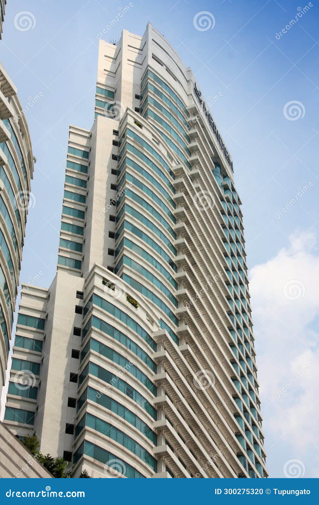 Le Meridien Luxury Hotel in Kuala Lumpur Editorial Image - Image of ...