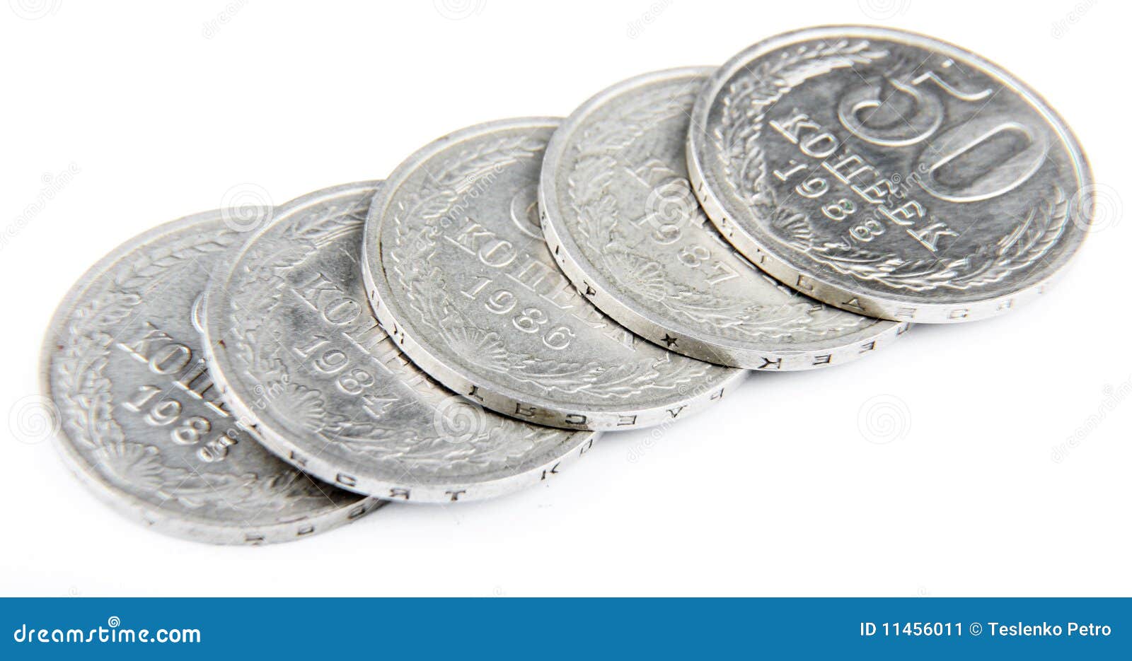 Testa Indiana Rossa Scolpita Con Caduta Di Legno Sulla Parete Di Legno Sulla Parete Marrone Per La Decorazione Interna Ed Esteriore 154487600 - Foto 11