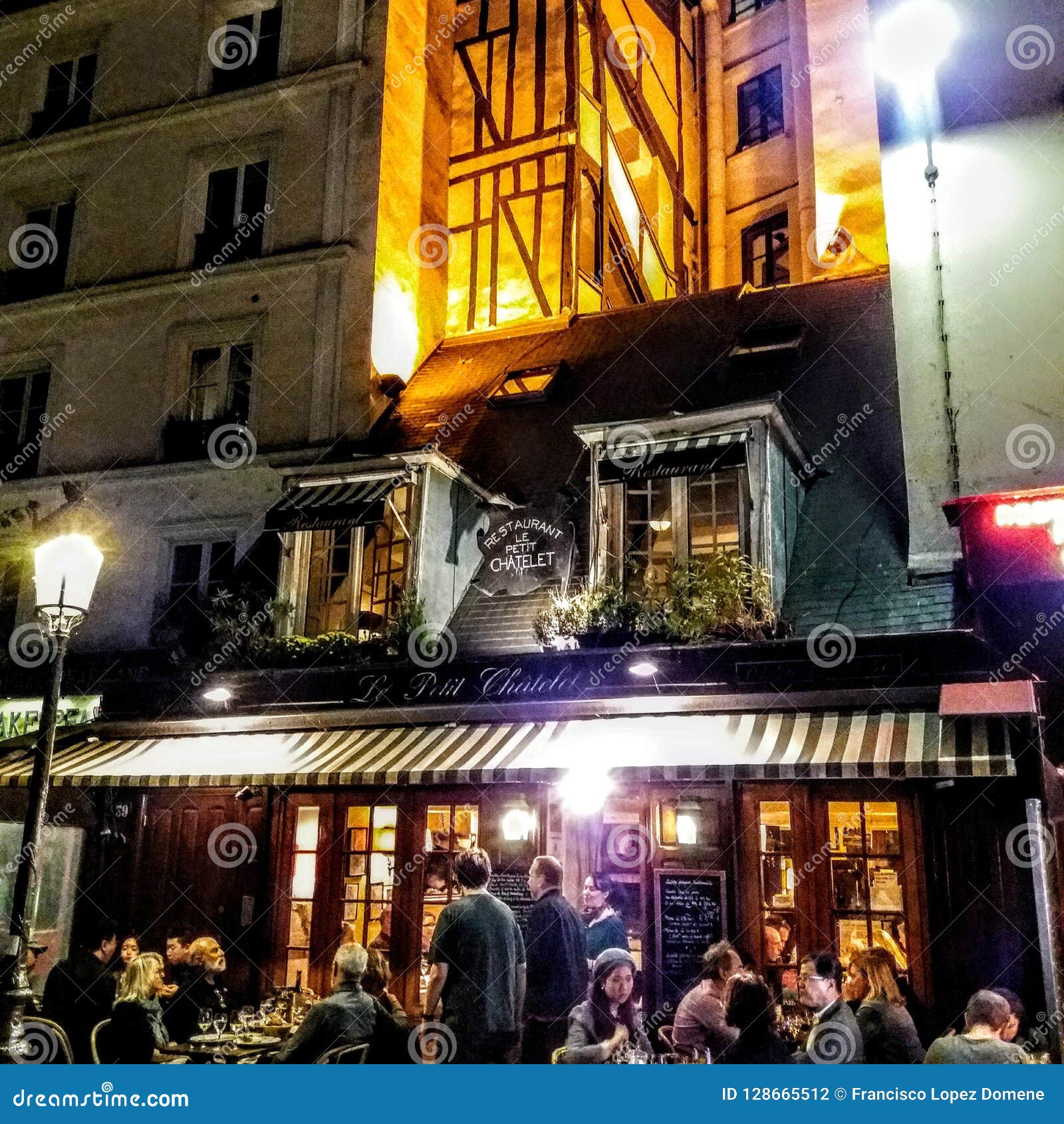 Le petit chatelet. Paris editorial photography. Image of travel 128665512