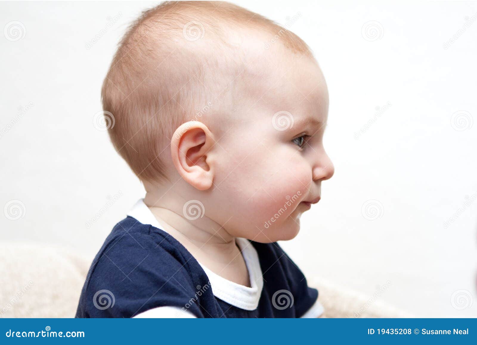 Le Profil De La Cheri Caucasienne œil Bleu Photo Stock Image Du Doux Yeux Le Profil De La Cheri Caucasienne œil Bleu Photo Stock Image Du Doux Yeux