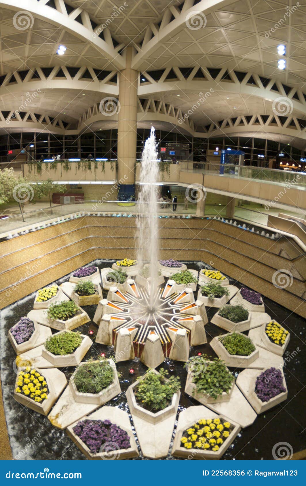 Le Roi Khaled Airport à Riyadh, Arabie Saoudite Photo stock Image du