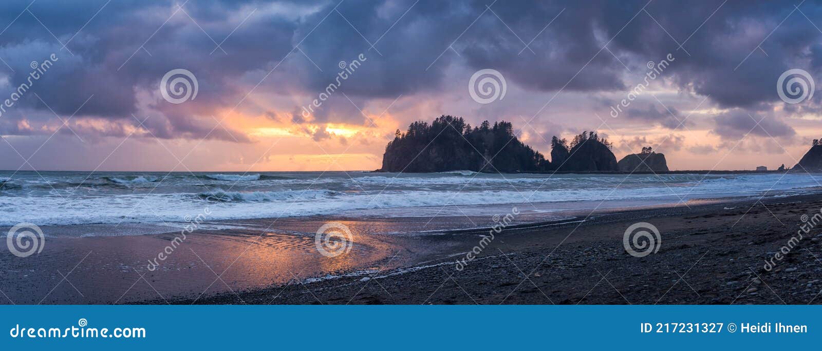 Leading Lines Sunrise at La Push James Island Washington Coast Pacific ...