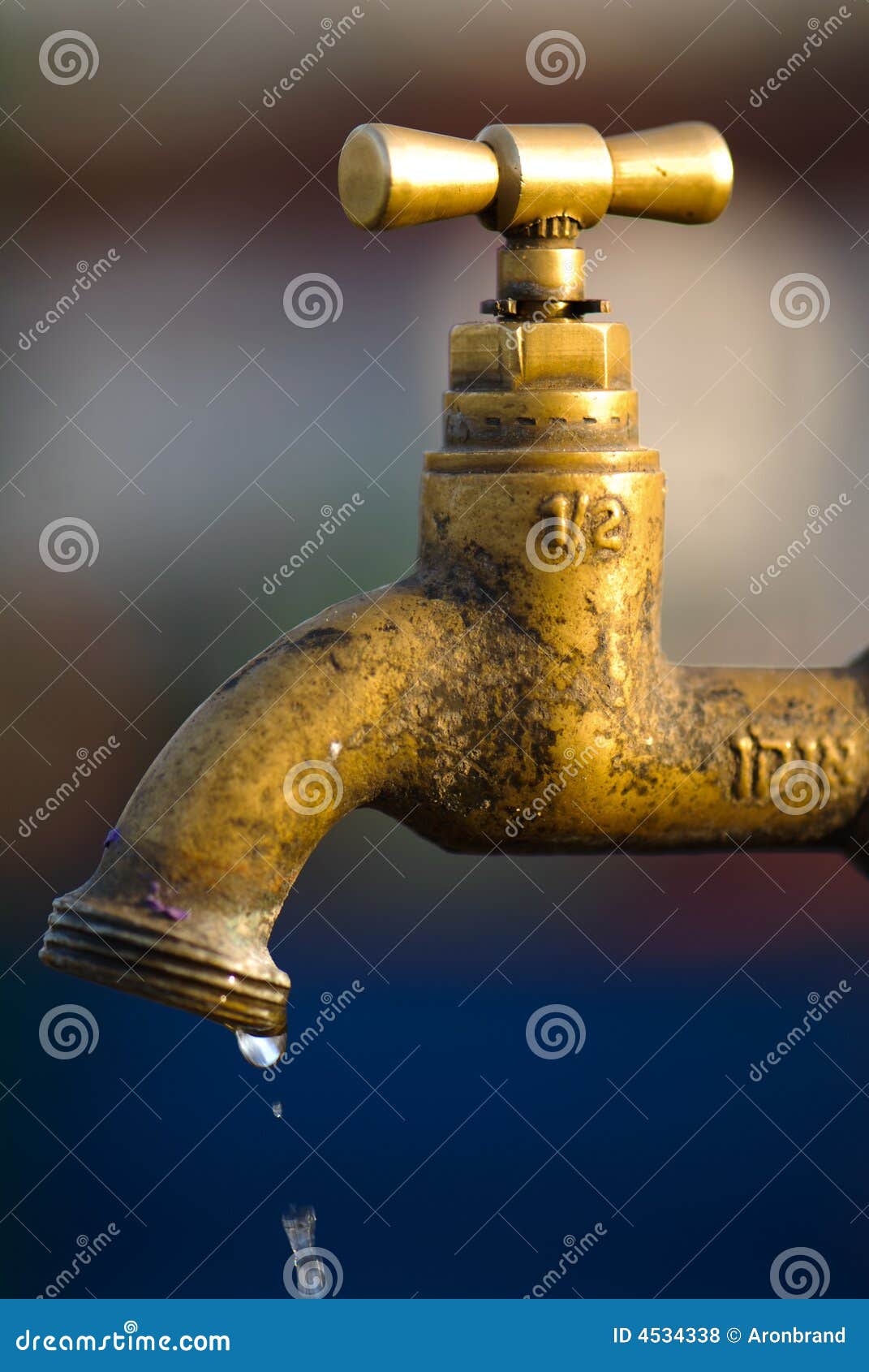 A leaky tap wasting water stock photo. Image of conserva 4534338