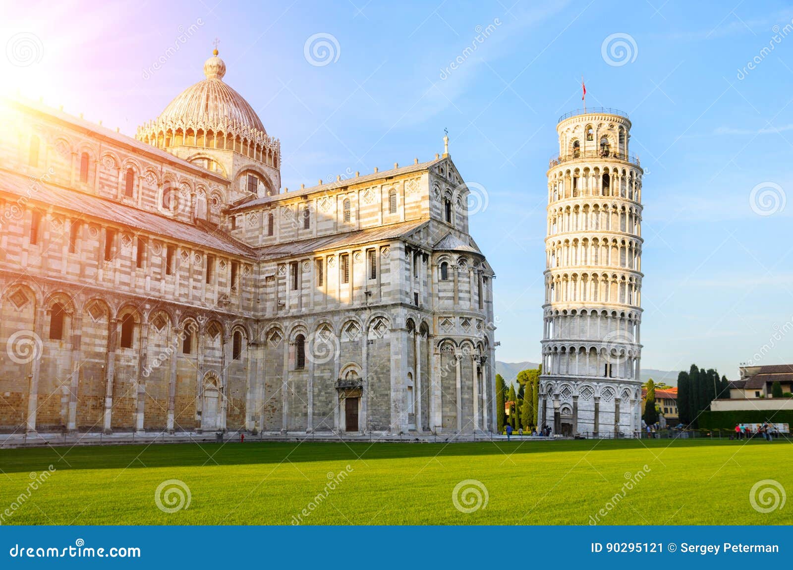 leaning tower of pisa at sunset
