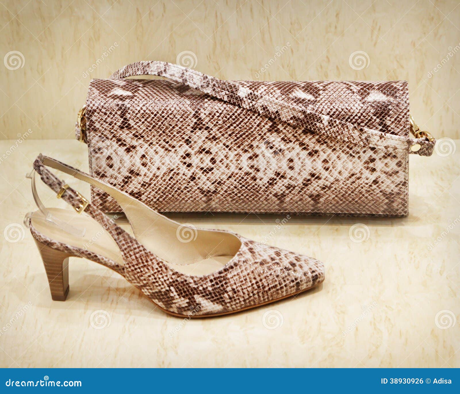 Leather shoe and bag stock photo. Image of background 38930926