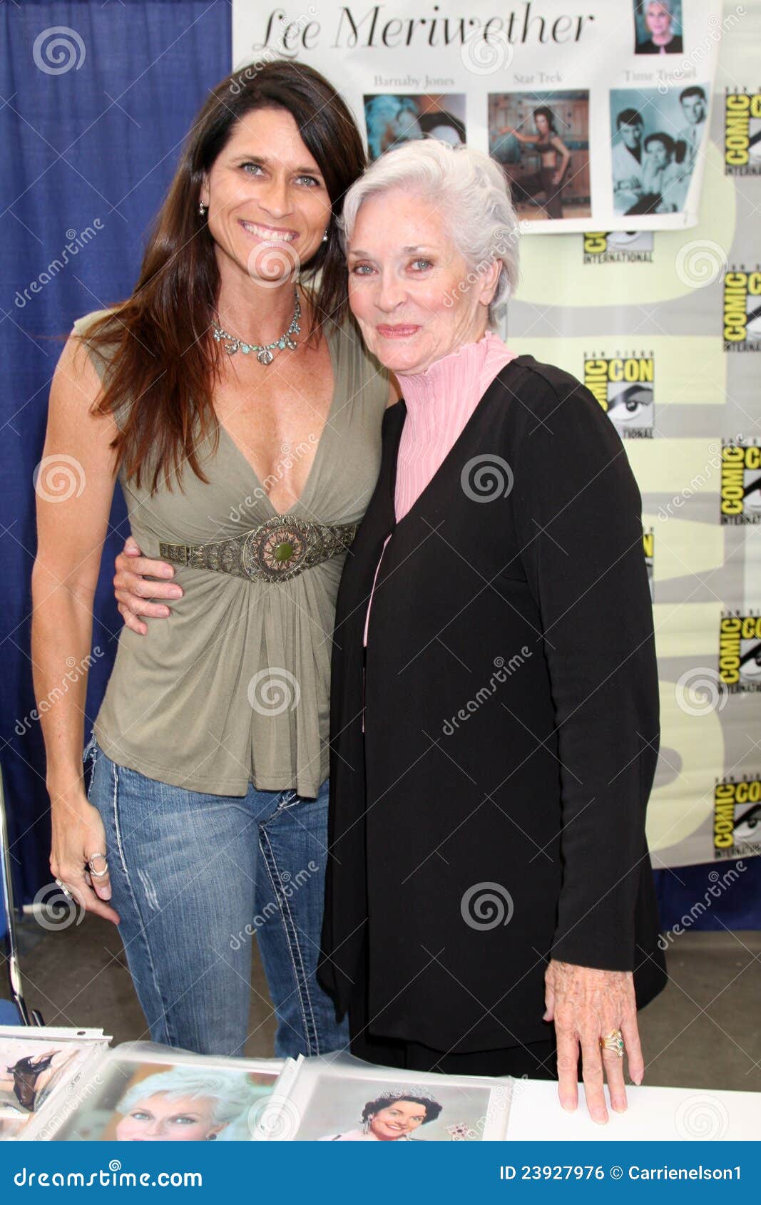 Lee Meriwether editorial photo. Image of comic, center - 23927976