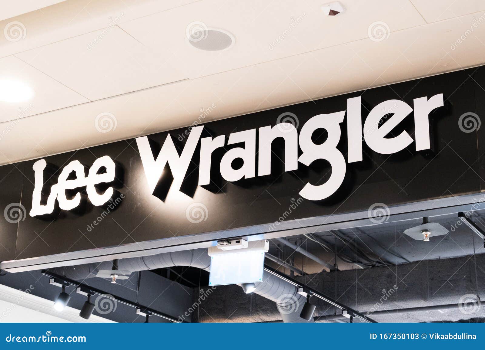 Lee Wrangler Store in Galeria Shopping Mall in Saint Petersburg, Russia  Editorial Stock Photo - Image of accessories, famous: 167350103