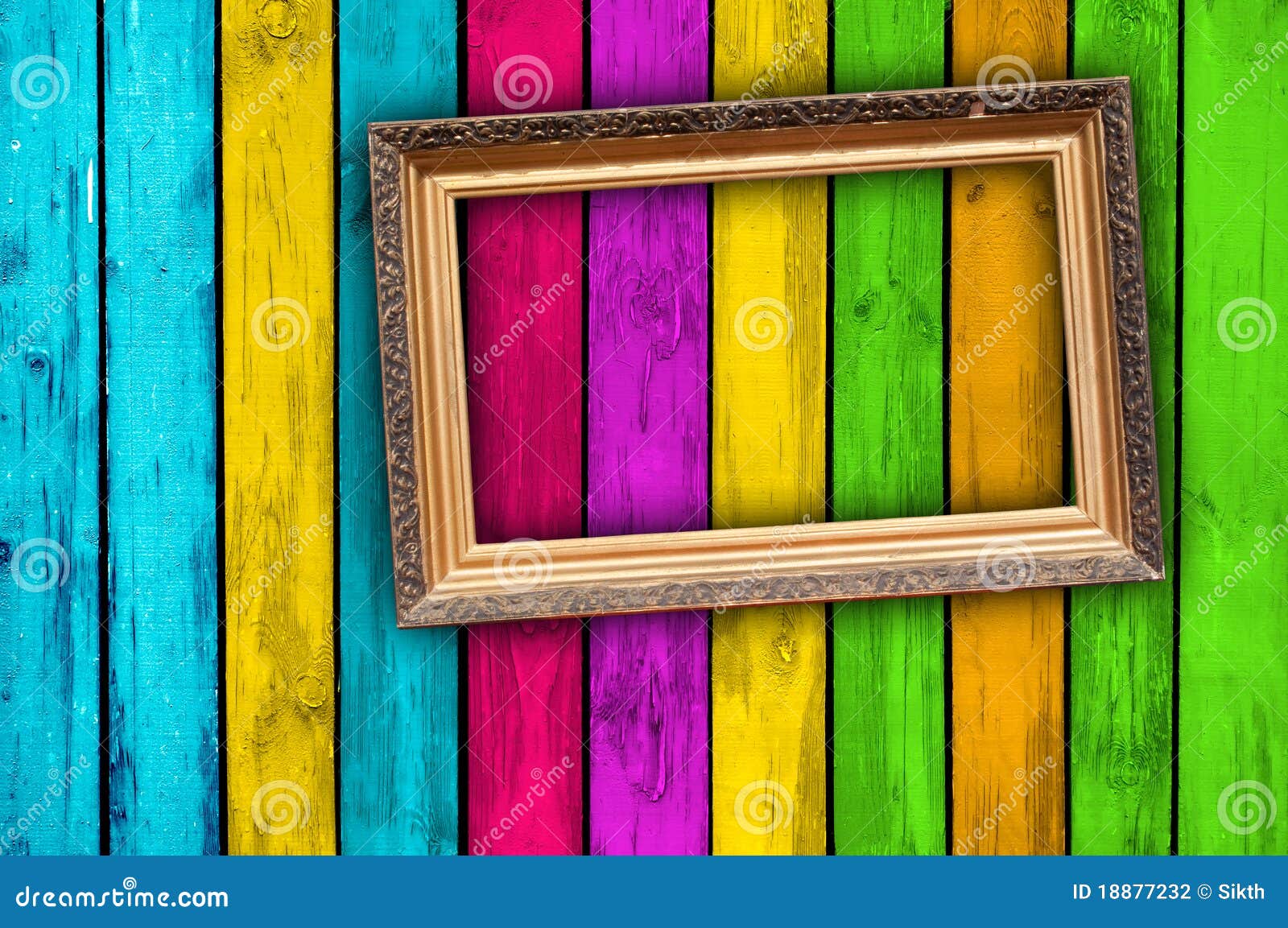 Leeg Frame Op Multicolored Houten Achtergrond Stock Foto Image of