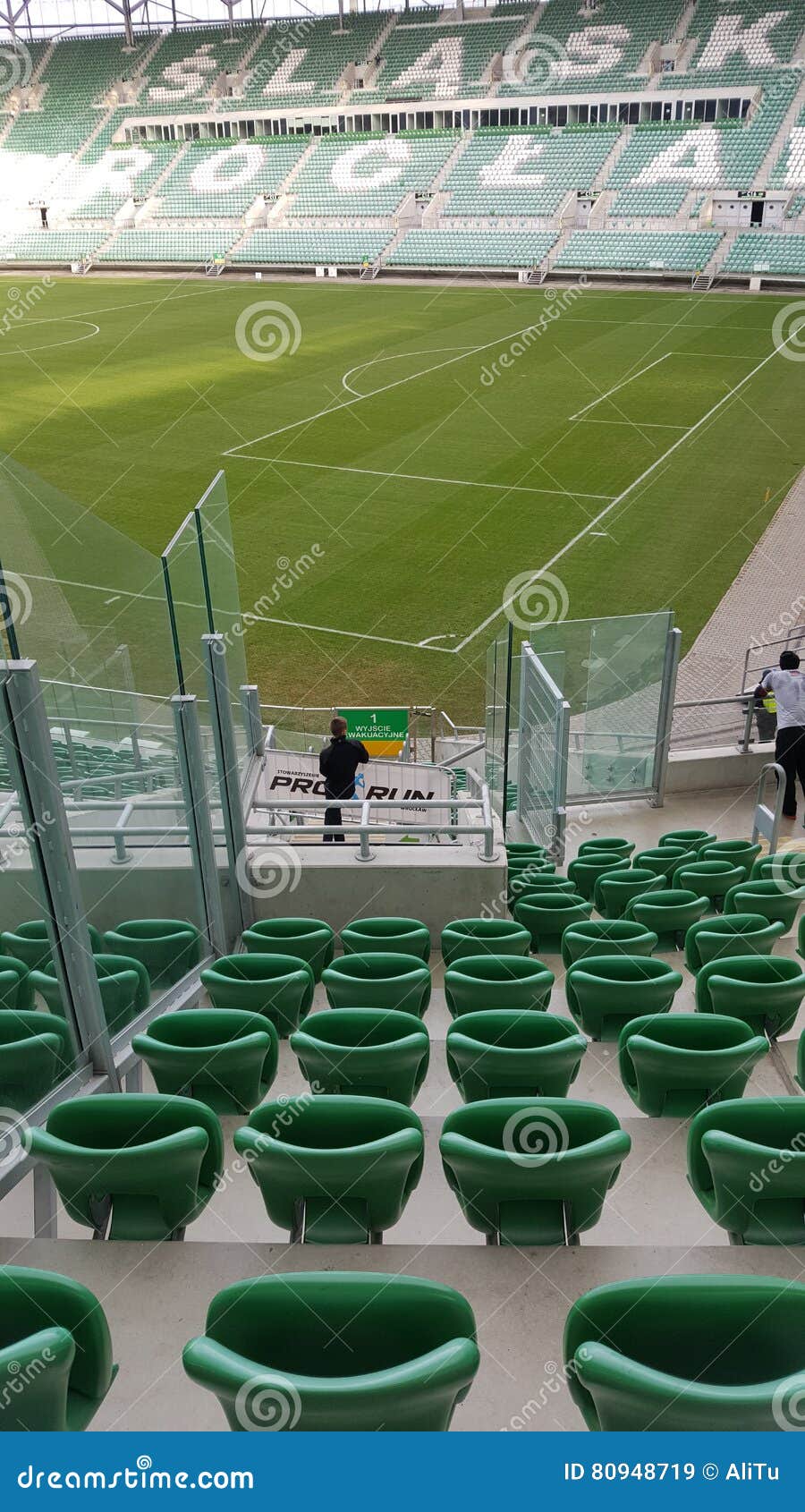 Leeg Stadion in Wroclaw Polen. Het beeld werd genomen op November 2016