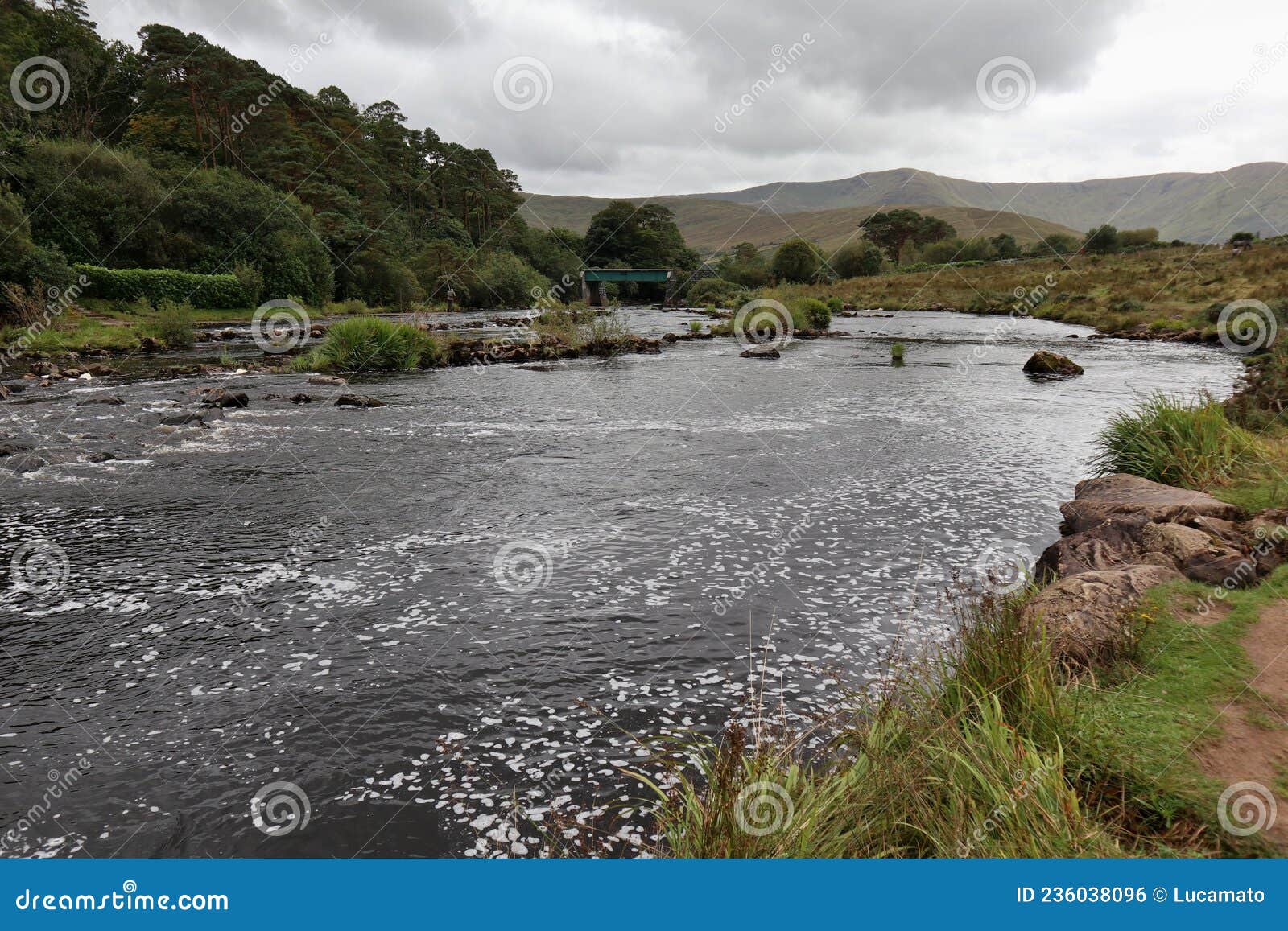 leenane - erriff river a valle delle aasleagh falls