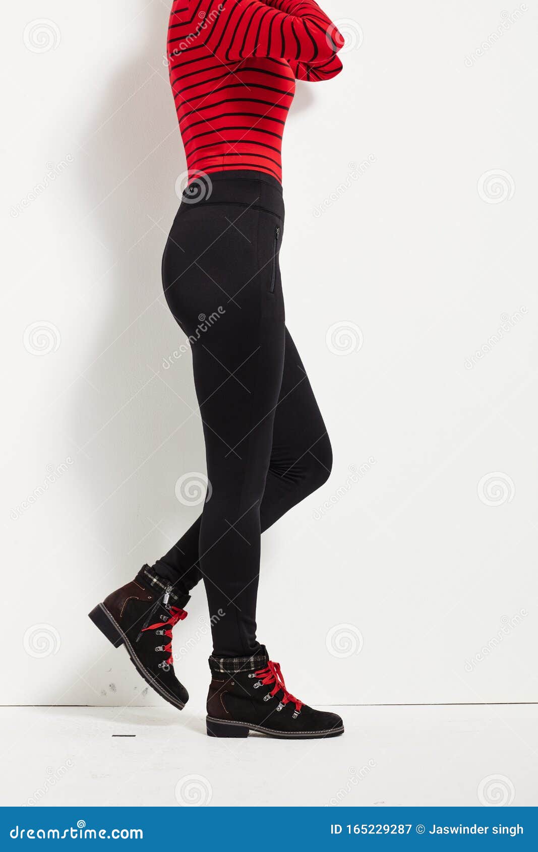 Leg Stripe Running Tights with Black Shorts Shoes, Women Enduro