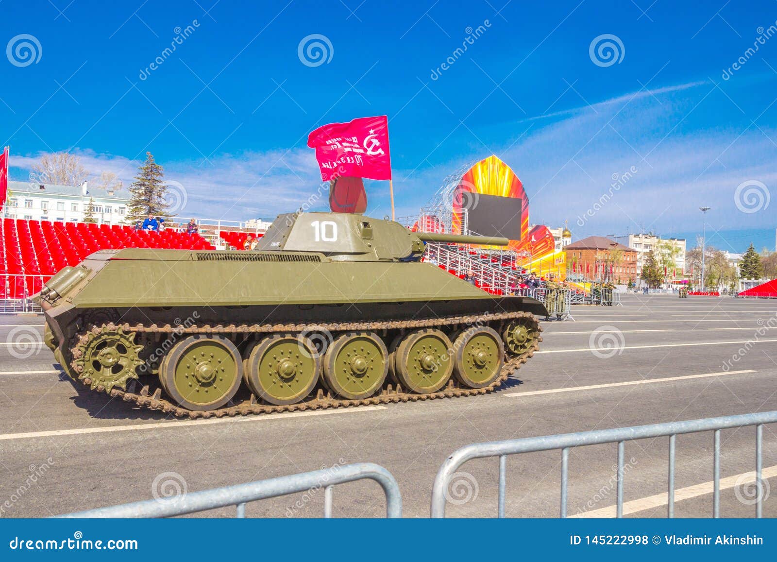 The Legendary Soviet Medium Tank T3485, a Version with a Big Gun in