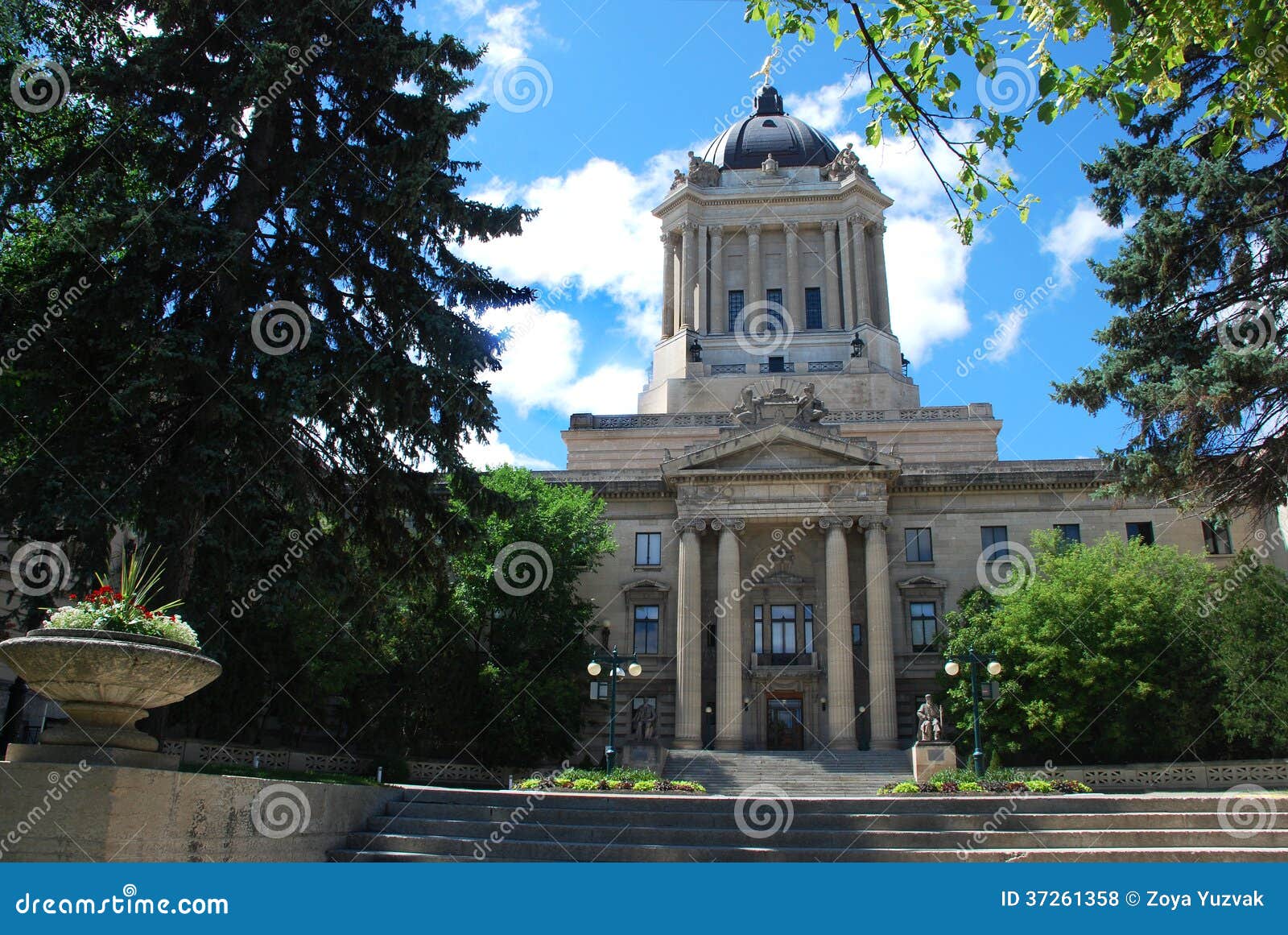 the legislative assembly of winnipeg