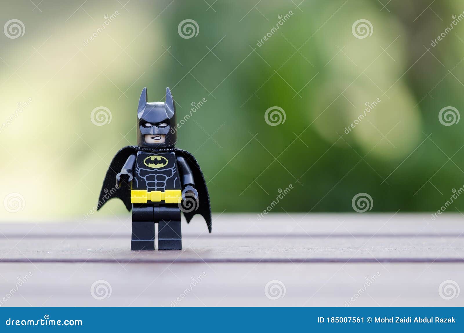 Lego batman minifigure editorial photo. Image of superheroes - 185007561