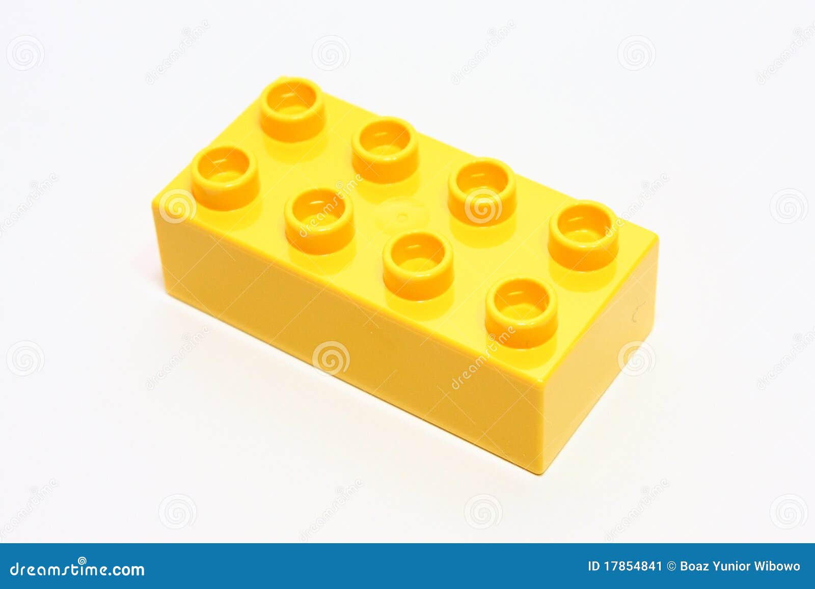 Lego giallo immagine stock. Immagine di isolamento, costruzione 17854841