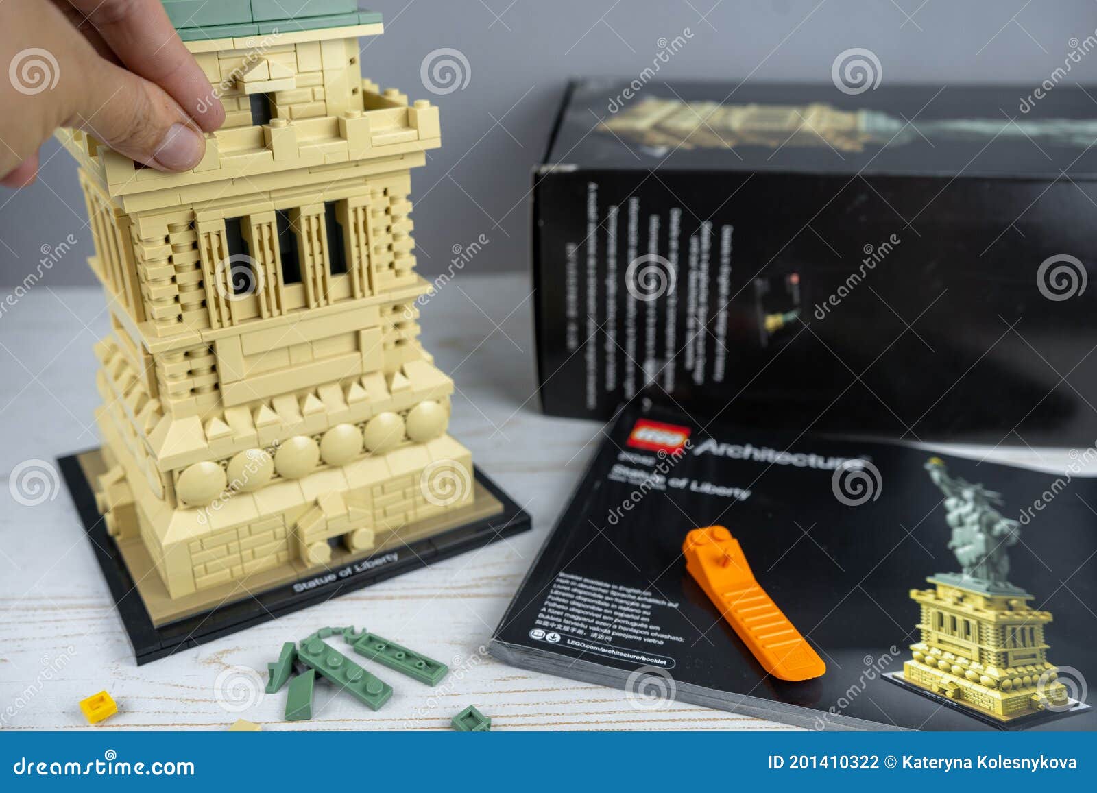 Uitreiken Patriottisch Kapper Lego Liberty Statue Mini Kopie Van Het Vrijheidsbeeld in Lego -  Architectuur - Toevoeging. Volwassene Verzamelt Lego Hobby Voor Vo  Redactionele Fotografie - Image of pret, bouw: 201410322