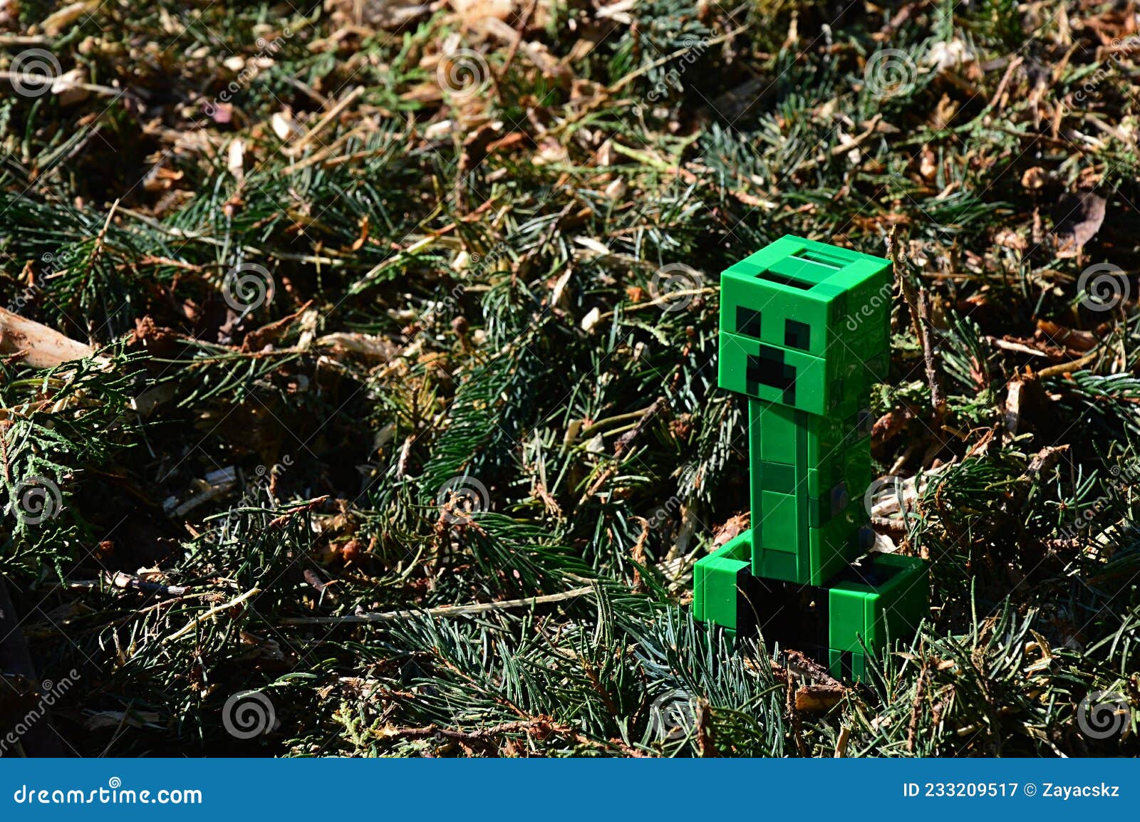 LEGO Minecraft Large Green Action Figure of Dangerous Explosive