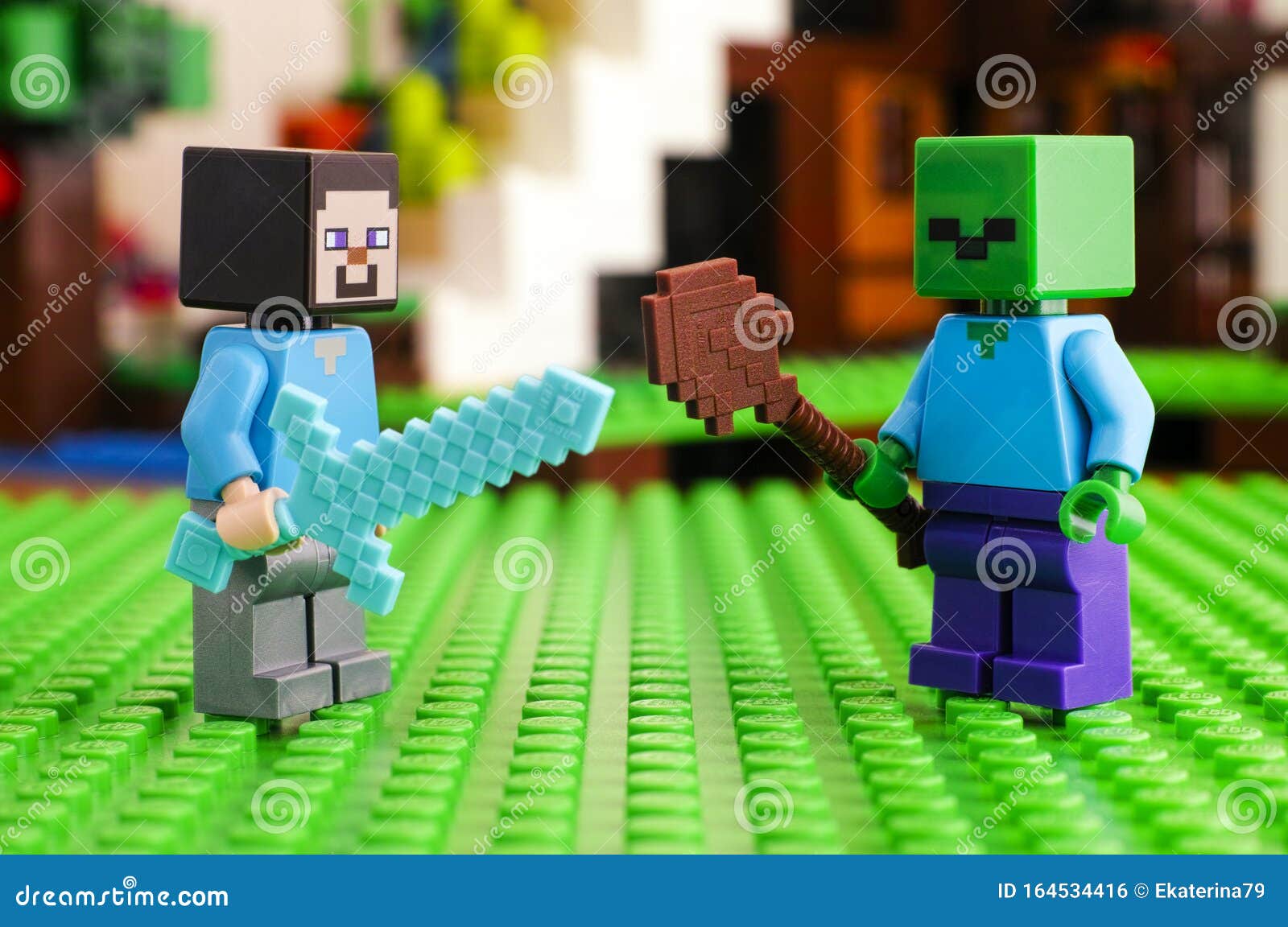 Lego Minecraft Steve Combattant Le Zombie Photo Éditorial - Image.