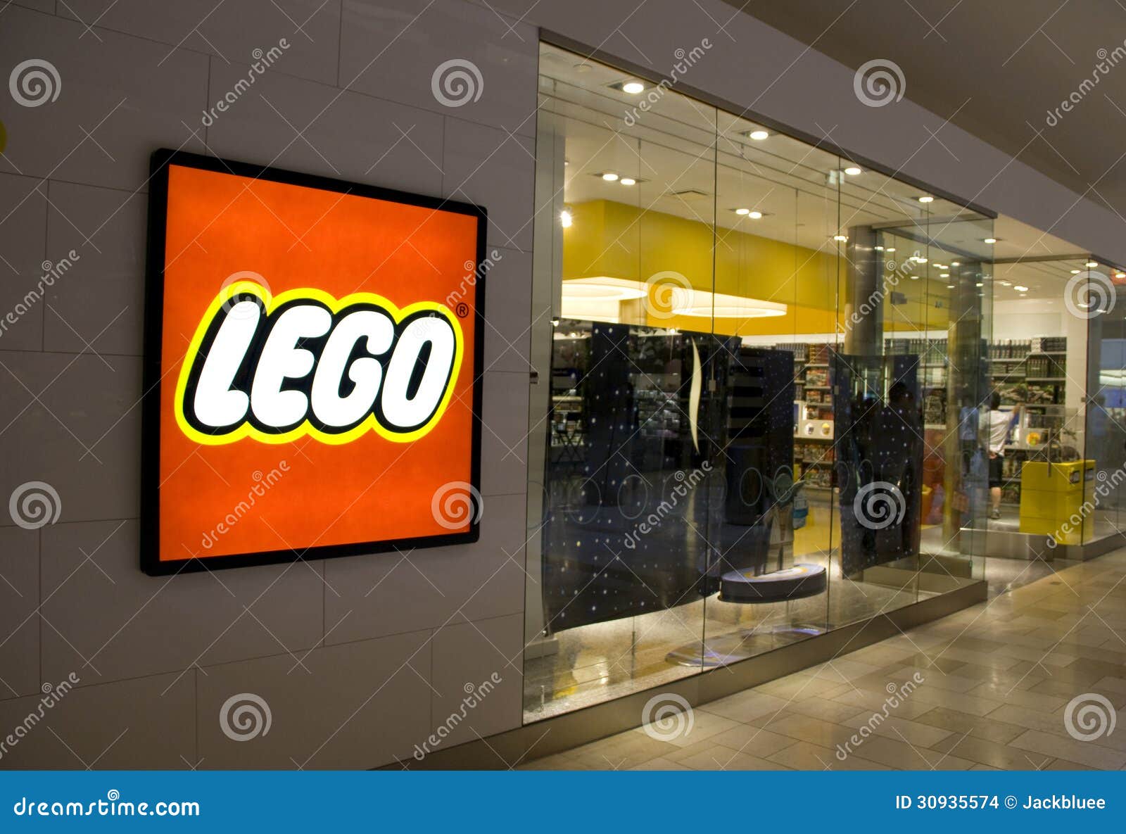 hvile Fantasifulde tilnærmelse Lego store editorial stock image. Image of square, washington - 30935574