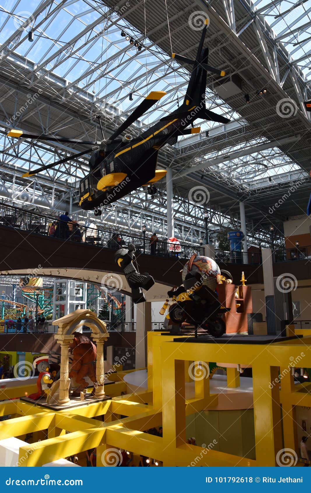 mineral Bluebell krøllet Lego Store at Mall of America in Bloomington, Minnesota Editorial Stock  Photo - Image of area, travel: 101792618