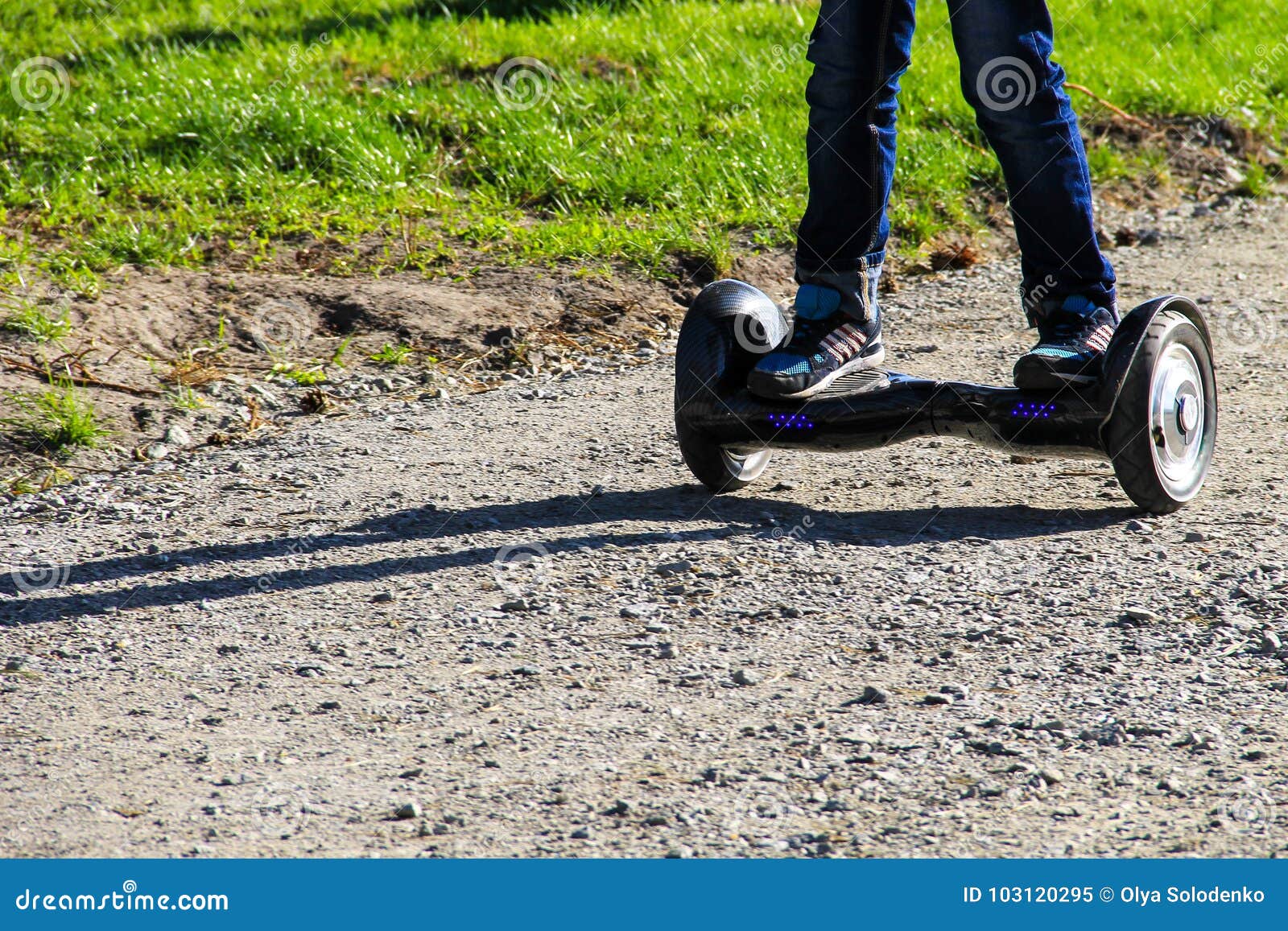 MINI SKATER ON A HOVERBOARD!