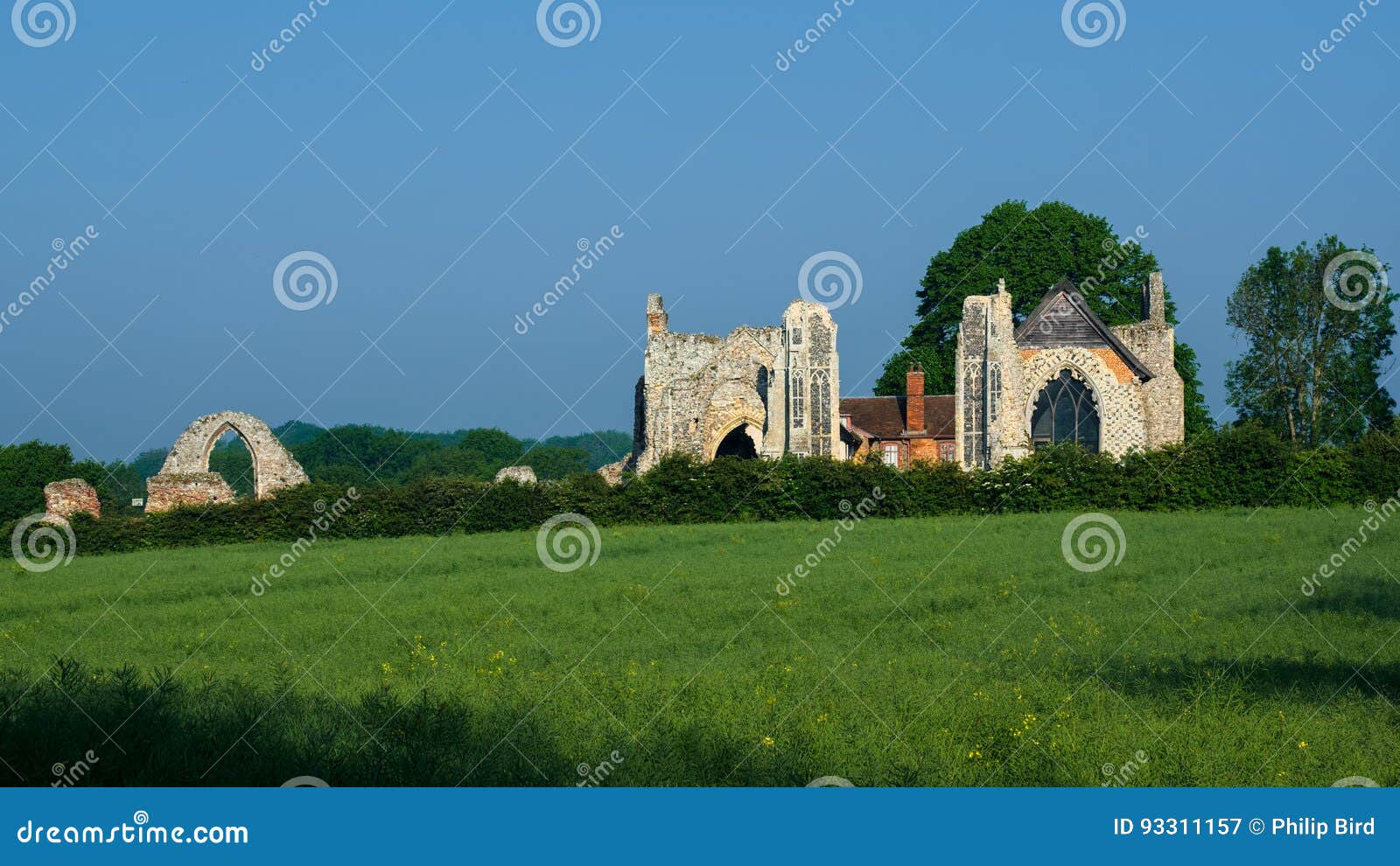 LEISTON, SUFFOLK/UK MAY 25 the Ruins of Leiston Abbey in Lei