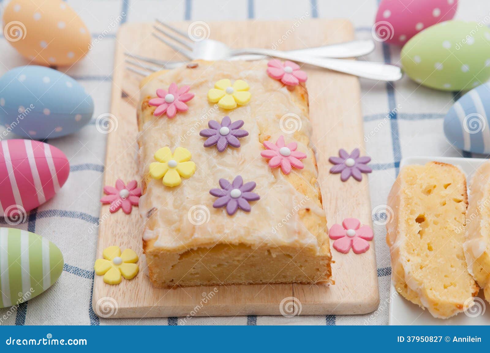 Lemon Cream Cheese Cake stock image. Image of holiday 37950827