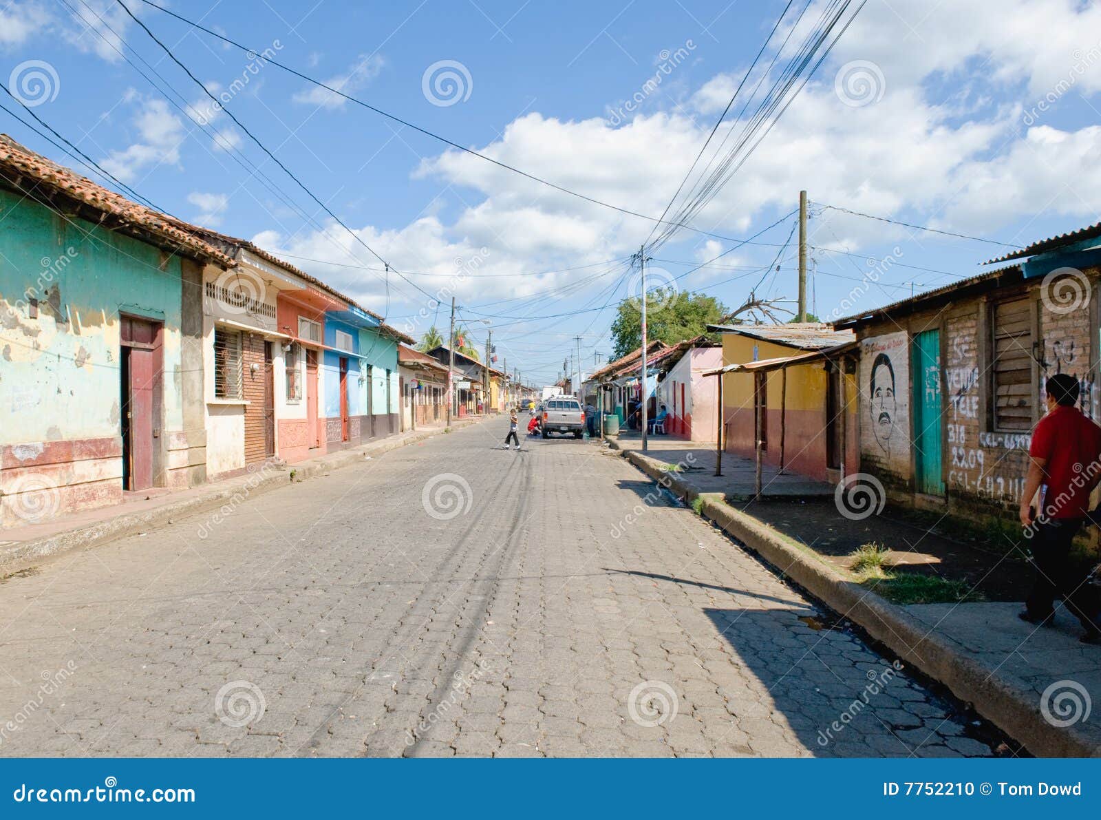 leon street scene nicaragua