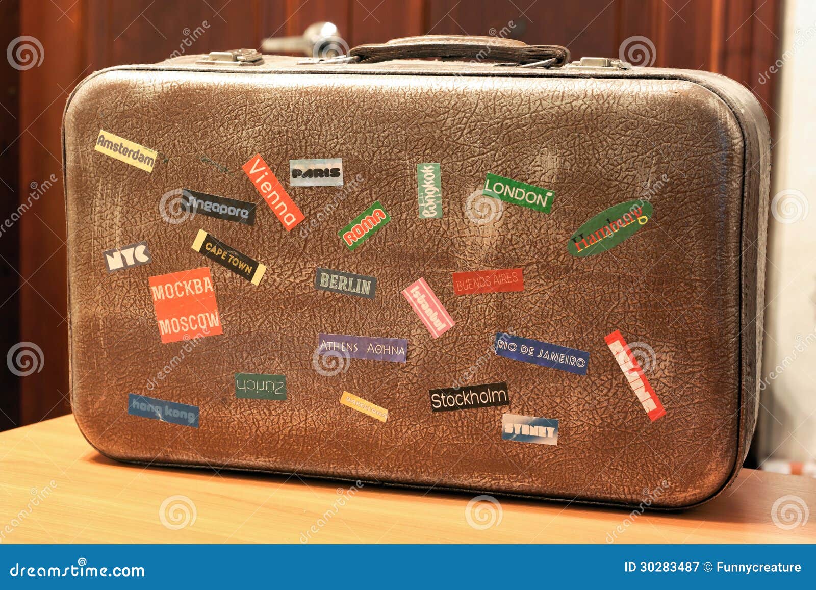 Sac d'étiquette de bagage de valise en cuir avec sac à main de